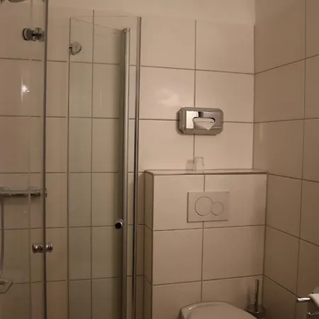 Zur Linde 3* سيفيتال